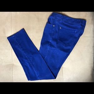 Royal blue Macy’s skinny jeans